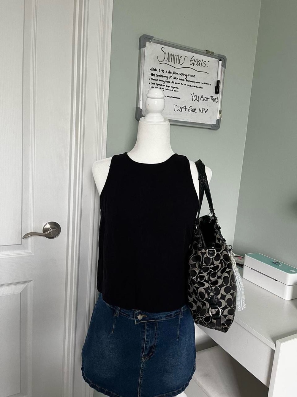 Sleeveless top